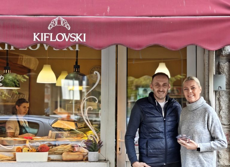 Ivana i Miško Arsenovski ispred pekare Kiflovski